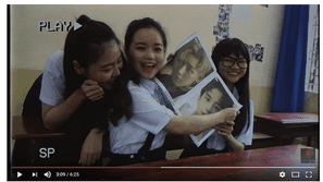 Bất ngờ chưa: thuần Việt như Thùy Chi mà cũng để hình ảnh idol Kpop xuất hiện trong sản phẩm mới