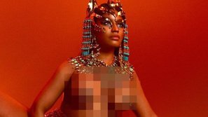 Nicki Minaj gây sốc nặng khi lồ lộ vòng 1 quá sức phản cảm ngay trên bìa album mới