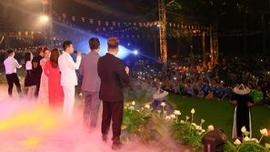 SỐC: Một sao Việt tổ chức liveshow ở chùa, thu hút tới 17.000 khán giả tham gia
