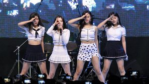 Thiếu vắng Wendy, cả 4 thành viên Red Velvet đành 'chịu chết' vì không ai hát được nốt cao