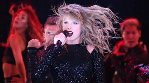 Tour lưu diễn của Taylor Swift và Ed Sheeran thắng giải Billboard Live Music Awards 2018 