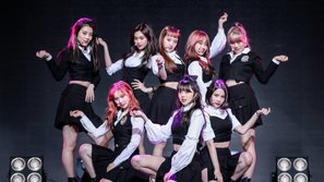 Tâm sự của girlgroup từng là tân binh nữ hot nhất nhì năm 2017 nhưng năm nay KHÔNG được mời đến bất kỳ lễ trao giải hay đại nhạc hội cuối năm nào!