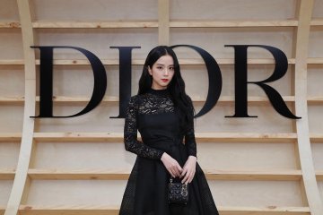 Con cưng của Dior nó lại ở đẳng  Hóng Hớt Showbiz Video  Facebook