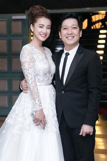 Hé lộ váy cưới gợi cảm của Nhã Phương trước hôn lễ - Thời báo doanh nhân