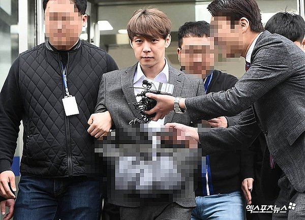 Park Yoochun bị bắt vì sử dụng ma tuý