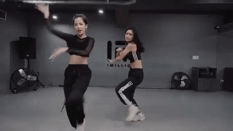 MV dance Em nói anh rồi của Chi Pu 1