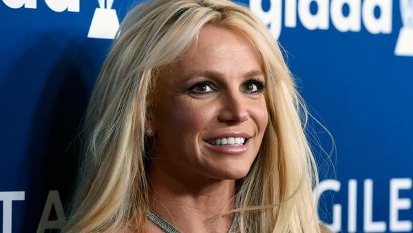 Quản lý của Britney Spears thừa nhận nữ nghệ sĩ có hát nhép