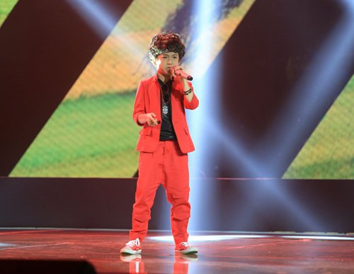 'Hoàng tử bé' của Vietnam Idol Kids lột xác sau 3 năm ảnh 1