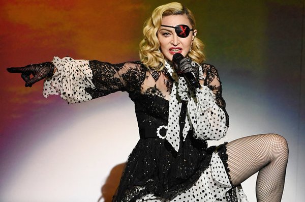 Madonna: Chỉ ngửi thức ăn