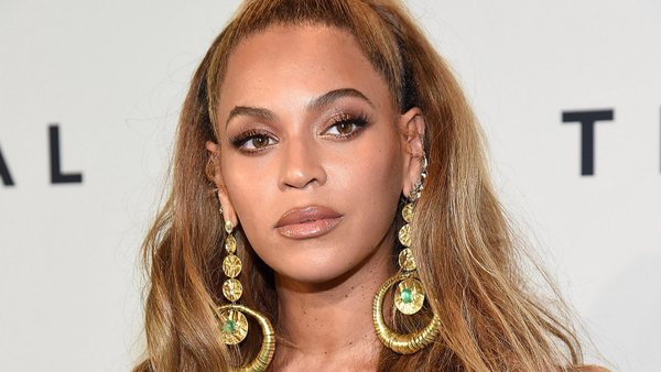 Beyonce dẫn đầu top 10 nghệ sĩ thay đổi âm nhạc thập kỷ