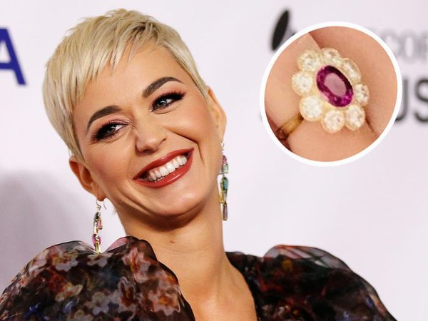 Chiếc nhẫn đính hôn nổi bật của Katy Perry do Orlando Bloom dành tặng