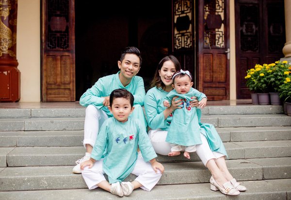gia đình Khánh Thi - Phan Hiển