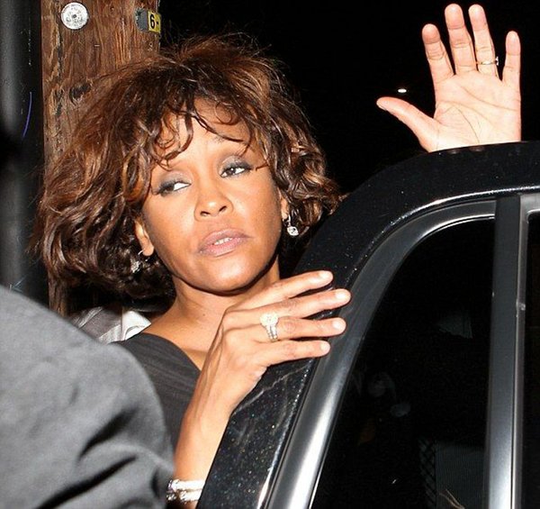 Whitney Houston, 48 tuổi, 1963 – 2012
