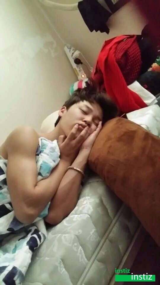 Sao Hàn và những thói quen  “khó đỡ” khi ngủ (P2)