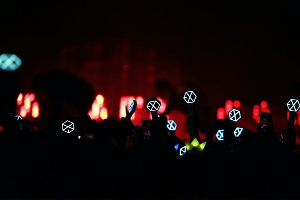 Thật tuyệt vời, cộng đồng EXO-L đã có hơn 4 triệu fan gia nhập 