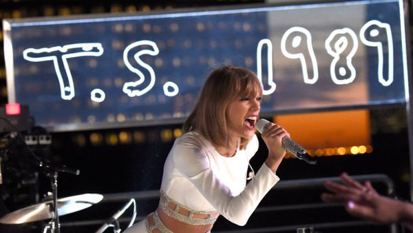 Trở lại Spotify, Taylor Swift thầm nhắc fan về một siêu album mới 