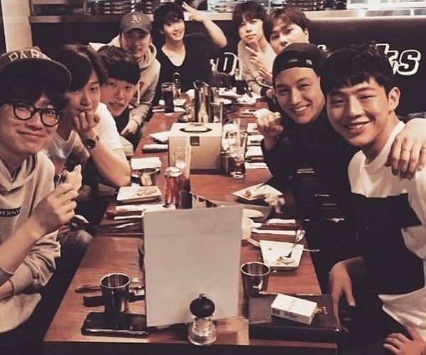 7 hội bạn thân nổi tiếng của làng giải trí Hàn Quốc