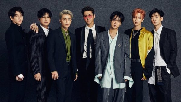 Super Junior là một huyền thoại trong làng âm nhạc Kpop, với những bản hit đình đám và vô số giải thưởng. Hãy khám phá hình ảnh của nhóm để cảm nhận thêm sự lớn lao và vị thế quan trọng của họ trong lịch sử âm nhạc châu Á.