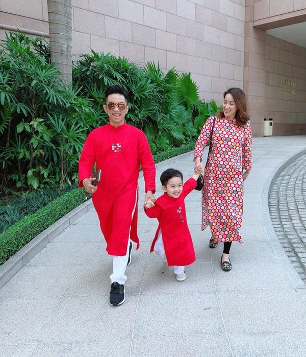 Gia đình nhỏ của Khánh Thi - Phan Hiển cũng sẽ đón chào "tiểu thiên thần" trong năm 2018