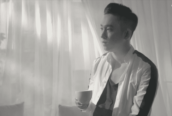 Sau ồn ào đạo nhạc, Phạm Hoàng Duy đã chính thức tung MV mới lấn sân Vpop