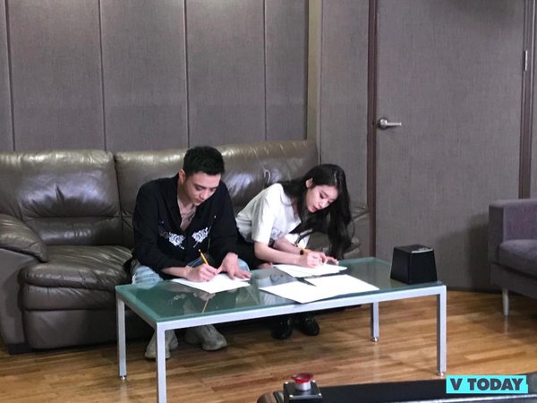hình ảnh hậu trường MV của Soobin Hoàng Sơn và Jiyeon 1