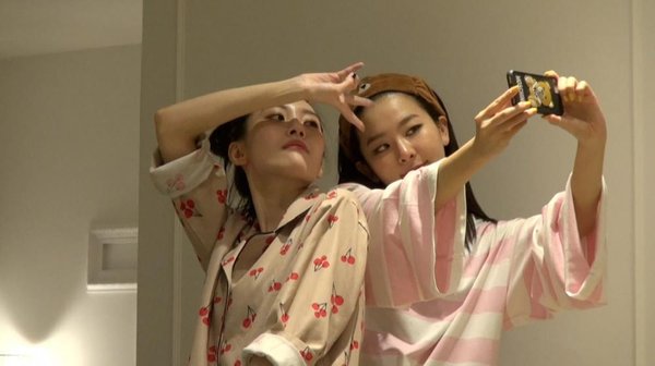 tương tác giữa Sunmi và Seulgi tại SBS Gayo Daejun 2018