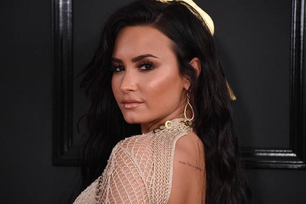 Demi Lovato: Từng đi thi…hoa hậu