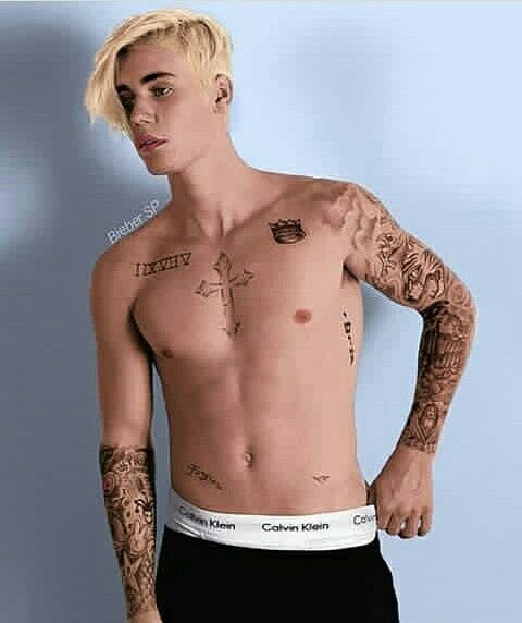 Justin Bieber trong chiến dịch quảng cáo Calvin Klein