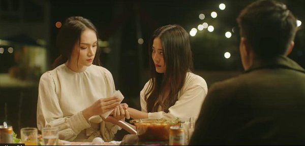 Hương Giang từng tạo nên làn sóng bởi những MV về chủ đề người thứ 3.